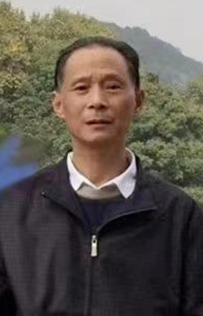 DƬ
